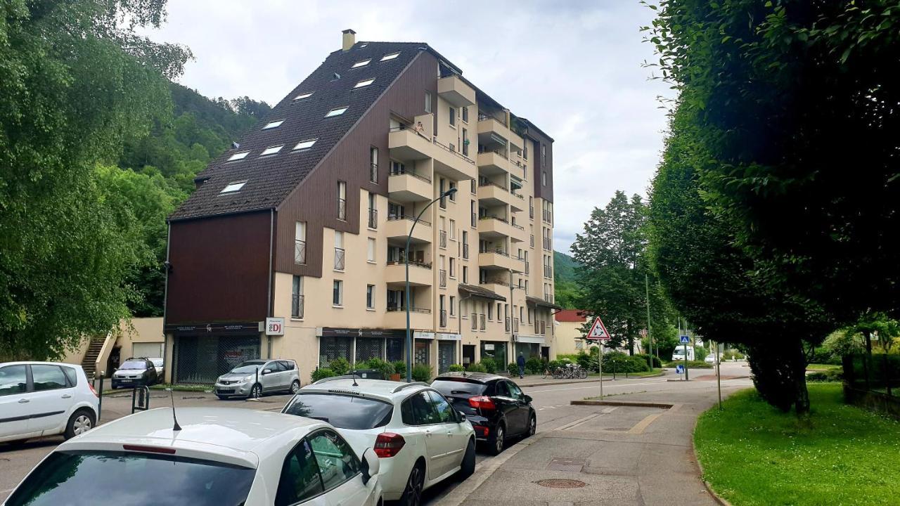 Le Red Escape A 15Min Du Centre Avec Parking Prive Gratuit Apartment Annecy Ngoại thất bức ảnh